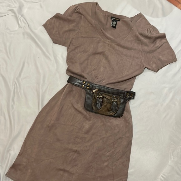 BCBGMaxAzria Dresses & Skirts - BCBGMAXAZRIA size medium dress